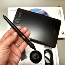 Wacom Intuos Pro Small – Unused Creative Pen Tablet + Pro Pen +Stand
