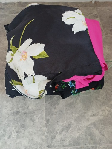 Ladies clothes bundle size - bundle,