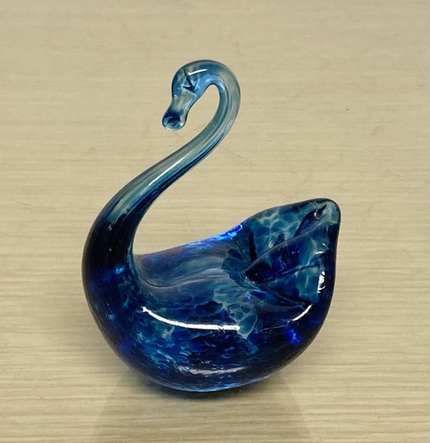 Vintage uredale glass swan - vintage,
