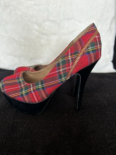 Your feet look - feet,