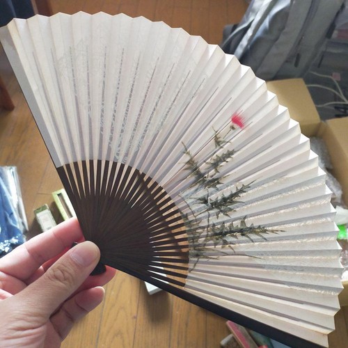 Black white floral fan paper - white,