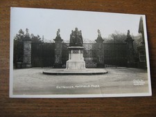 Entrance to Hatfield Park