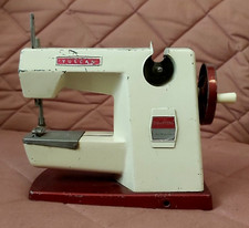 VINTAGE VULCAN COUNTESS CHILDS SEWING MACHINE IN FAIRLY GOOD CONDITION