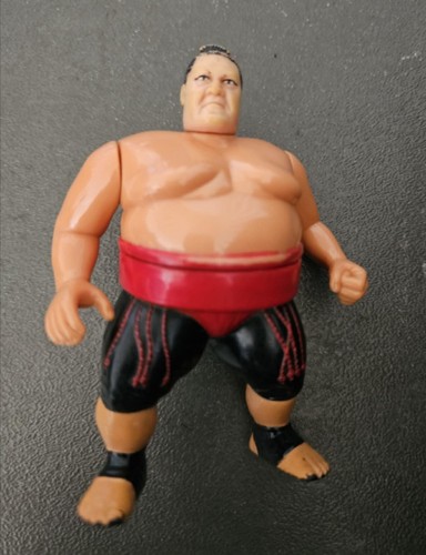 Wwf hasbro figure yokozuna - figure,