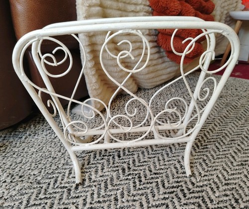 Vintage retro wire metal - retro,
