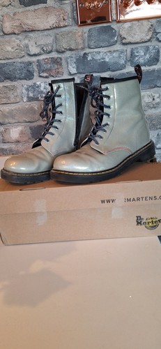 Doc martens boots size - dr,