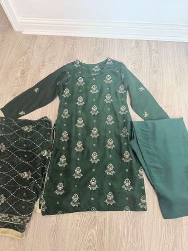 Ladies piece suit size - suit,