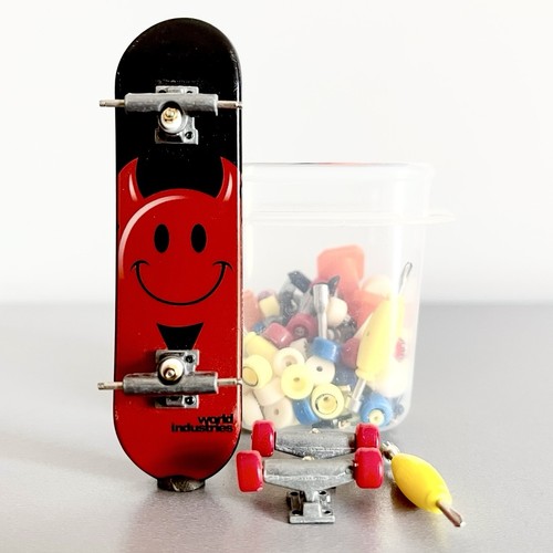 Tech deck world industries - tech,