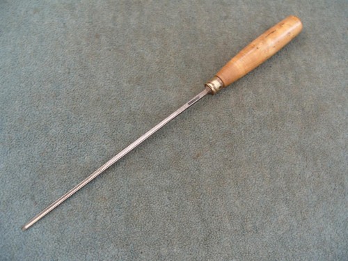 Wide paring gouge - wide, gouge,