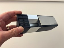 Bang and Olufsen BEOCOM wall