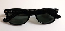 Ray-Ban RB 2132 New Wayfarer Sunglasses Black 901 52/18 3N with case 