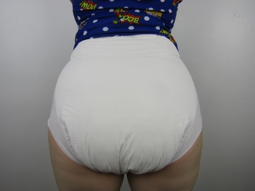 10 pack adult diaper - 10,