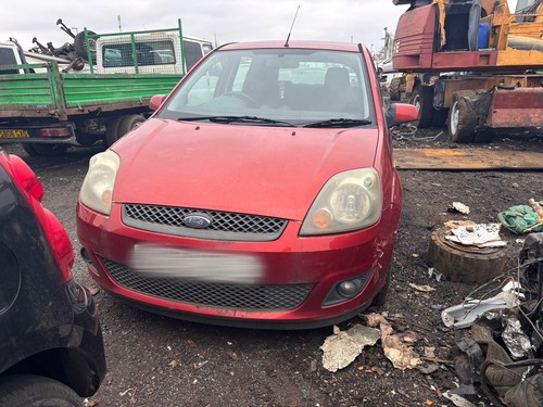 Breaking ford fiesta mk6 5dr - ford,