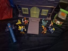 Scooby Doo Captains Scooby Pirate Fort Playset with Mixed Figures