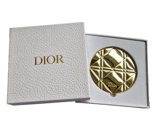 Luxury golden metal compact - metal,