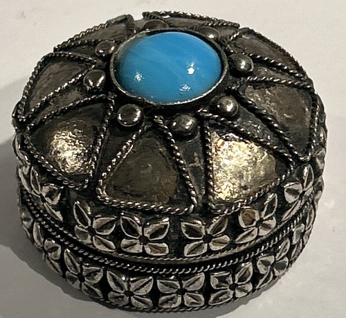Vintage silver tone metal blue - silver,
