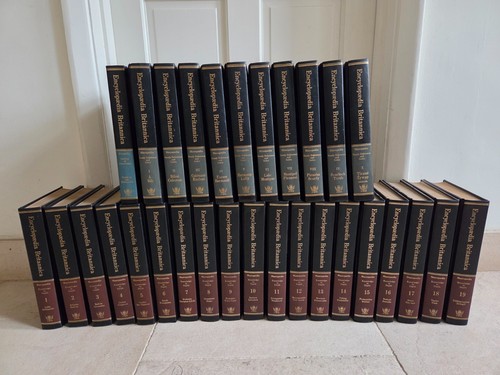 Complete encyclopaedia - complete,