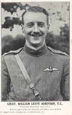 Lieut William Leefe Robinson VC Postcard Worcester Regiment RFC Zeppelin