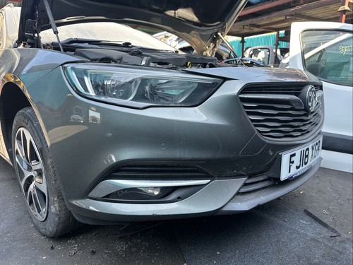 Vauxhall insignia sports - vauxhall, b