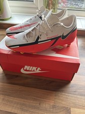 Nike phantom GT2 club FG/MG  white red  Size UK 6.5