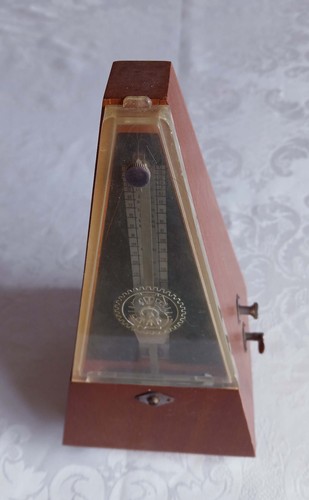 Vintage metronome system - vintage,