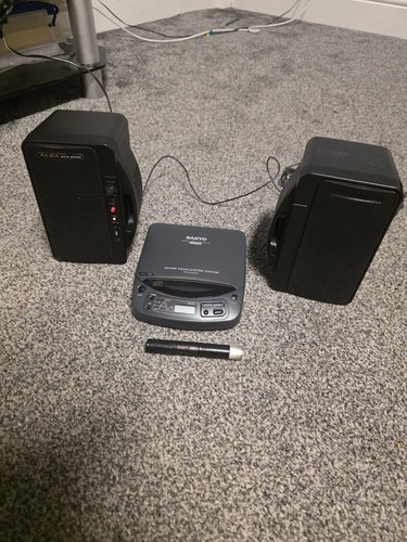 Sanyo compact disc player - compact,
