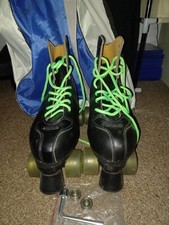 Black And Green Rollerskates Mens Size 6 With Bag And Tools