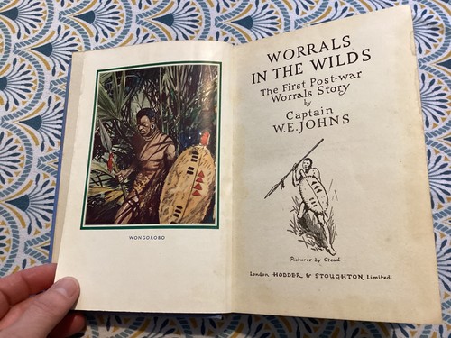 Worrals the wilds captain - the,