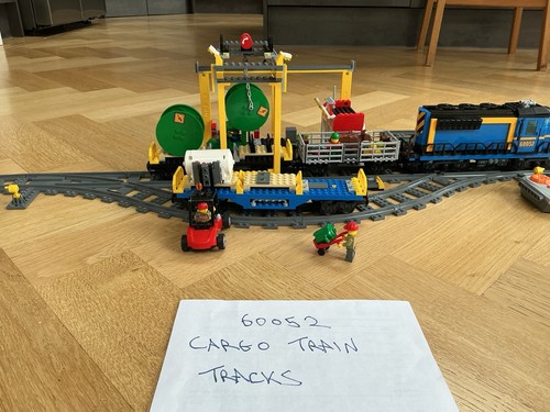 Lego city cargo train 60052 - train,