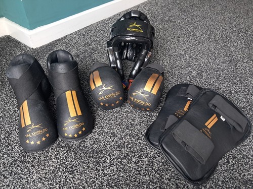 Taekwondo sparring kit - taekwondo,