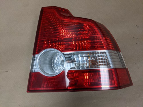 Volvo s40 rear - 04-07,