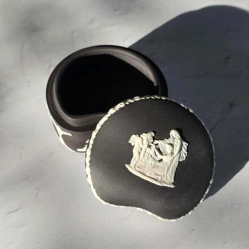 Wedgwood black jasperware - wedgwood,