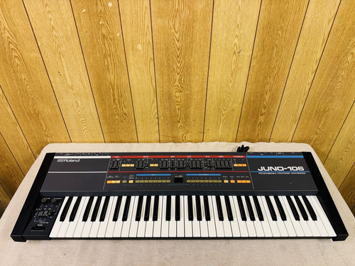 Roland juno 106 - juno-106, six-voice