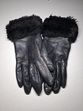 DENTS Black Genuine Leather Gloves. Size Small