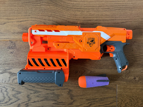 Nerf demolisher 2in1 motorized - demolisher,