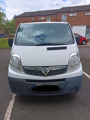 Vauxhall vivaro 2 0 - vauxhall vivaro (2011),