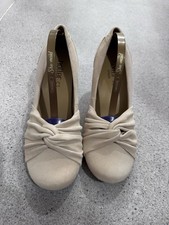 Hotter Vintage Style Amethyst