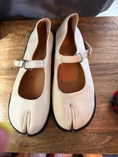 Unbranded White Tabi Split Toe