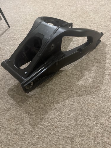 Gsxr1000 swingarm - gsxr1000,