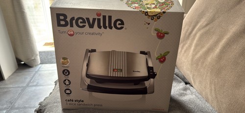 Brand new cafe style sandwich - new,
