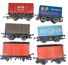 Hornby Rake Of 6X Assorted OO Gauge Model Railway Goods Wagons Multicolour Unbox