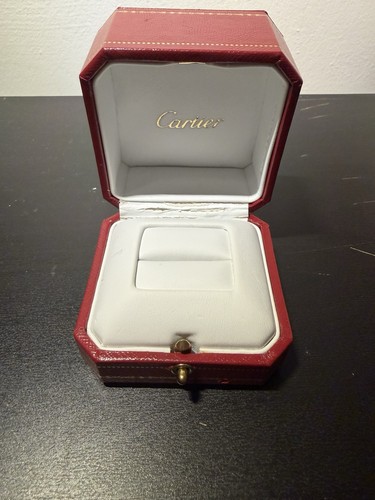 Cartier engagement ring box - ring,