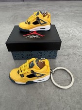 NIKE AIR JORDAN 4 RETRO Yellow