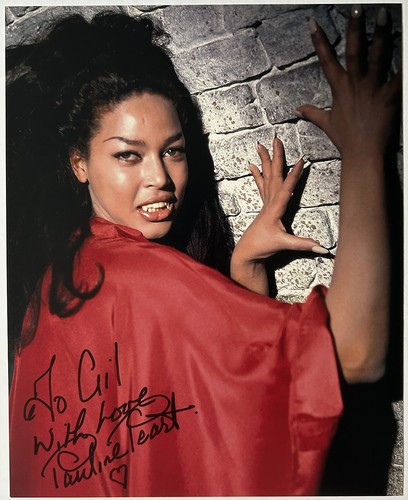 Hammer horror autograph - horror,