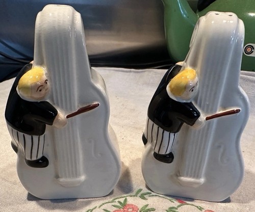 Carlton ware salt pepper - salt, &