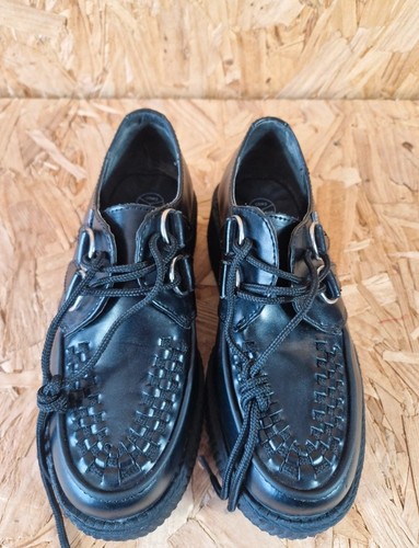 Black leather - t.u.k.,