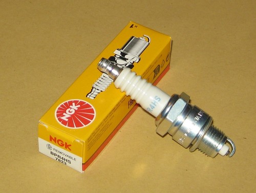 Ngk spark plug for suzuki - spark,