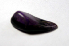 TINY SUGILITE TUMBLESTONE -
