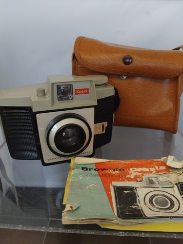 Vintage 1960s kodak brownie - vintage,