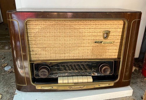 Wooden grundig radio - grundig,